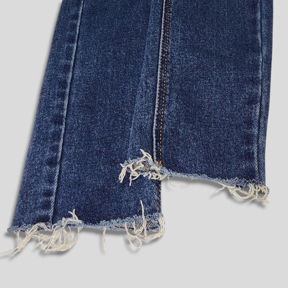 Angel Designed in Los Angeles Size 7 Skinny Jeans, Dark Wash Distressed Denim - Picture 5 of 14